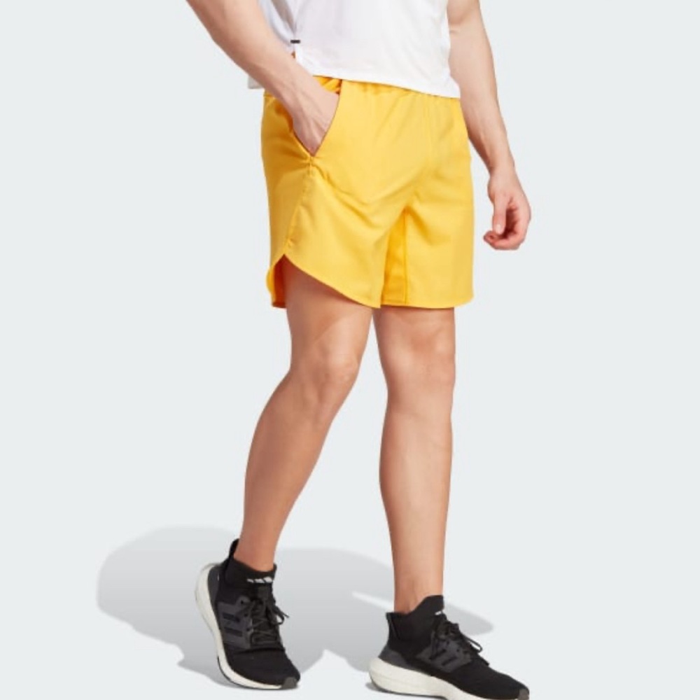 Designed for Training Men’s Performance Shorts NWT Medium 7” Yellow